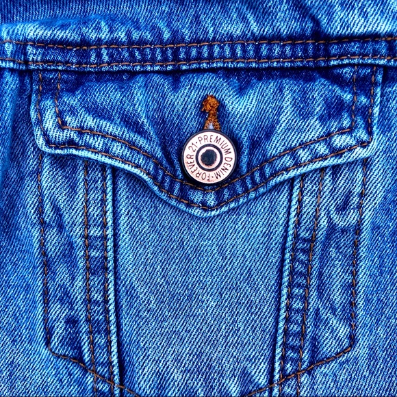 Forever 21 jean Denim jacket fur collar Sz. Small - Picture 2 of 10